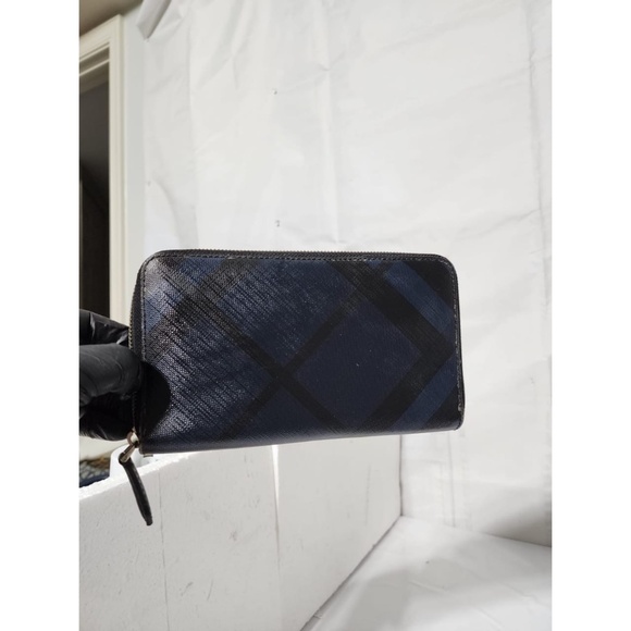 Authentic BURBERRY London Check Zip Around Wallet Navy Blue - Picture 12 of 13